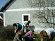 Diákok kertészkednek a Skanzenben